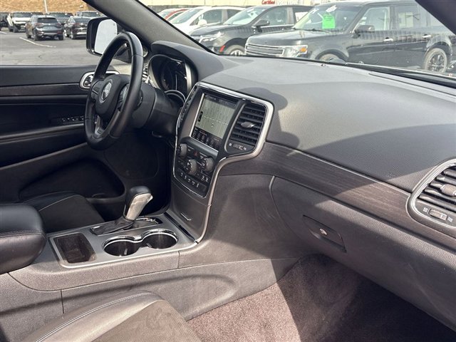 Used 2018 Jeep Grand Cherokee Altitude image 27