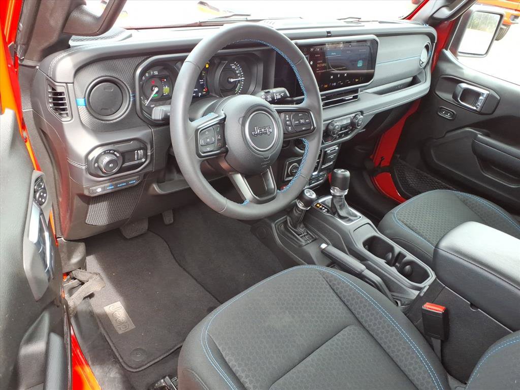 Used 2025 Jeep Wrangler Unlimited Rubicon 4xe w/ Safety Group image 14