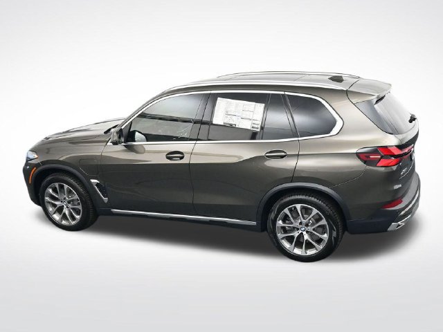 New 2026 BMW X5 xDrive50e w/ Climate Comfort Package AWD/4WD image 27