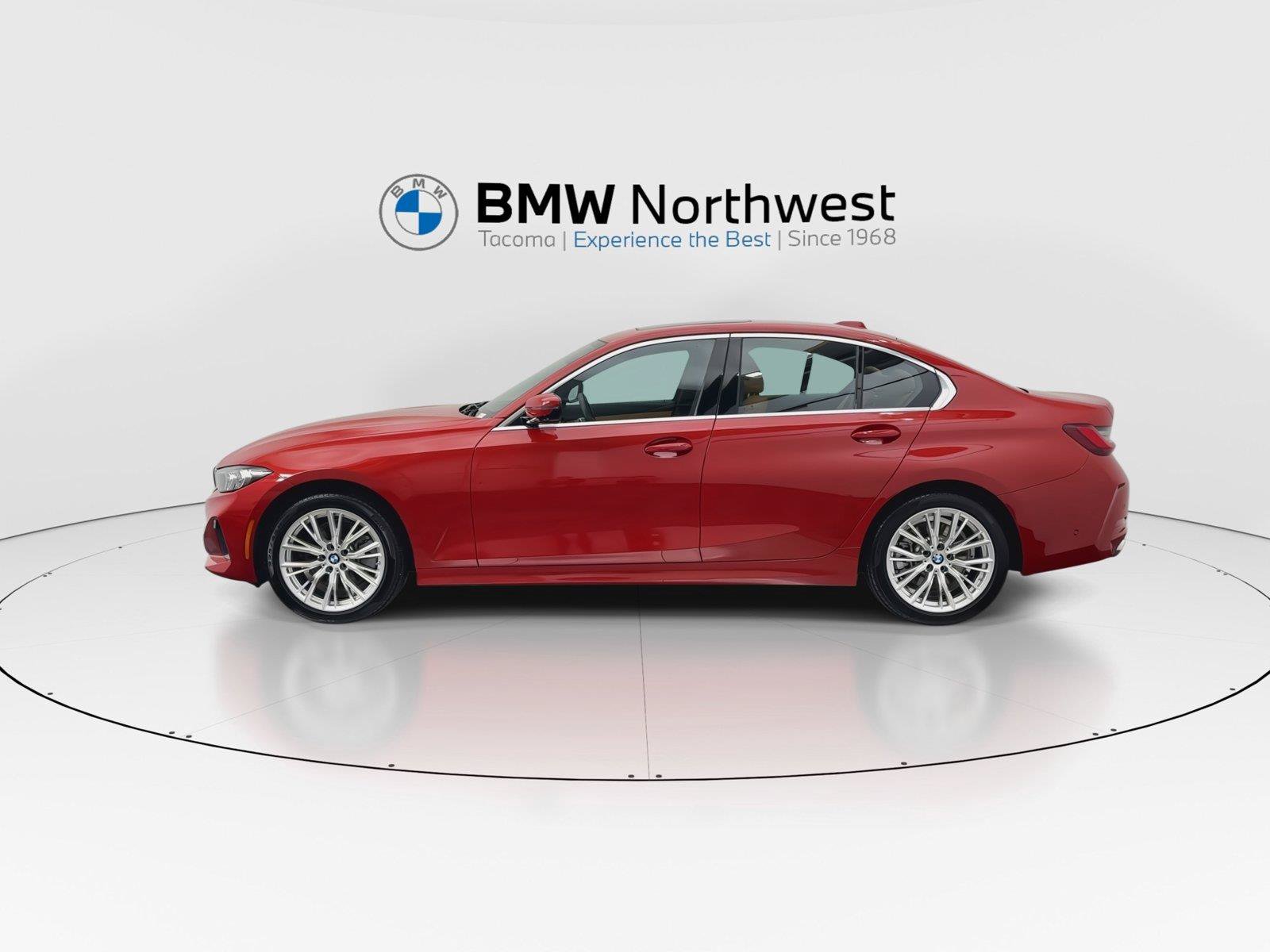 Used 2024 BMW 330i xDrive Sedan w/ Premium Package AWD/4WD image 11