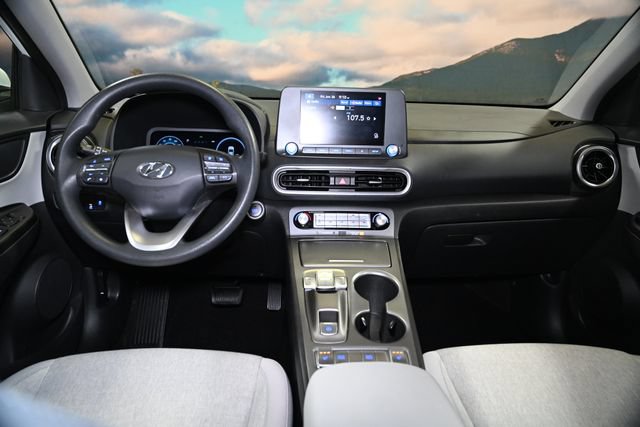 Used 2023 Hyundai Kona SE FWD image 63