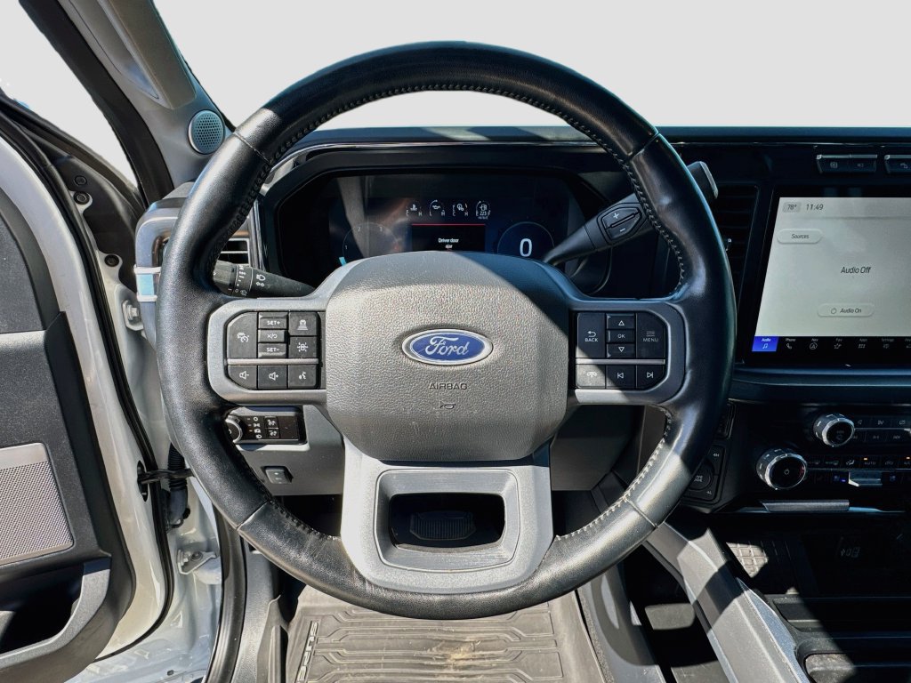 Used 2023 Ford F350 Lariat w/ Lariat Ultimate Package AWD/4WD image 11