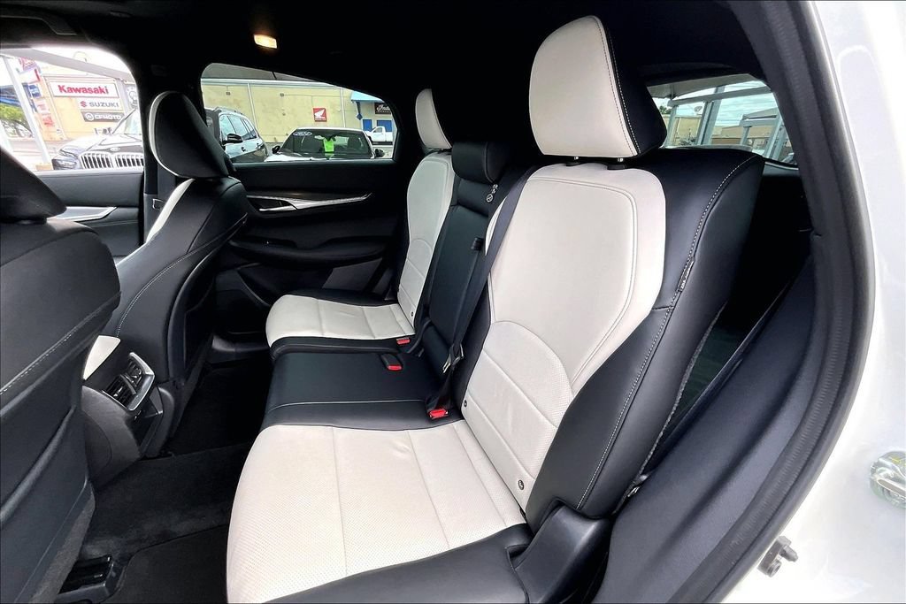 Certified 2023 INFINITI QX55 Essential AWD/4WD image 37