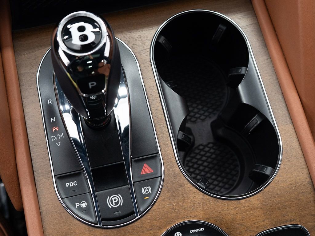 Certified 2023 Bentley Bentayga Extended Wheelbase AWD/4WD image 36