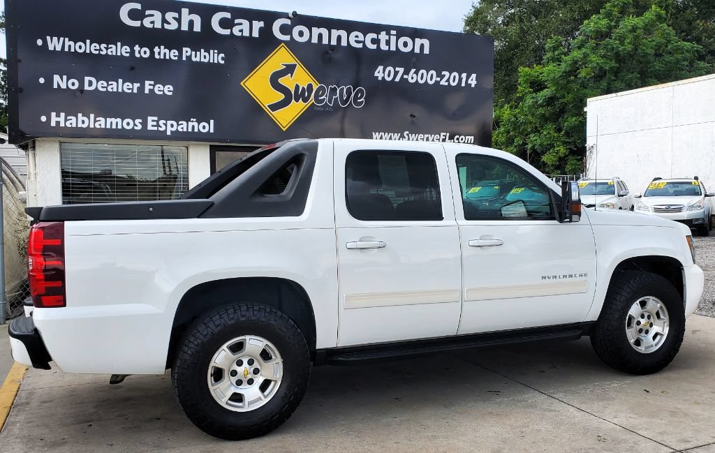 Used 2011 Chevrolet Avalanche LS RWD image 7