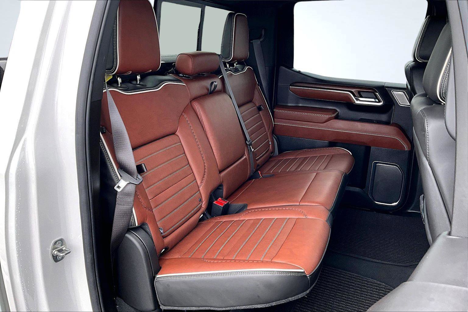 Used 2024 GMC Sierra 1500 Denali Ultimate image 28