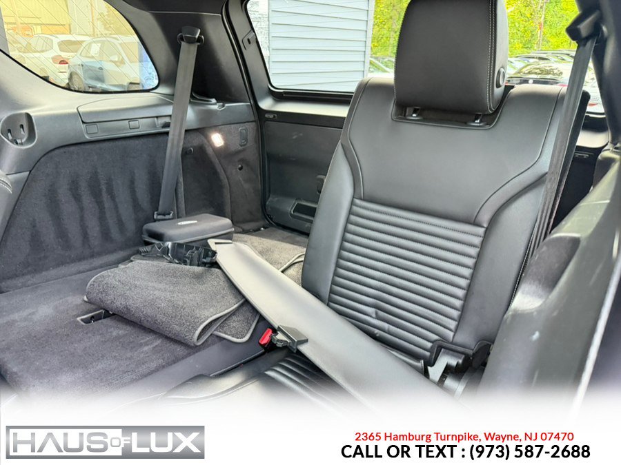 Used 2023 Land Rover Discovery S R-Dynamic AWD/4WD image 15