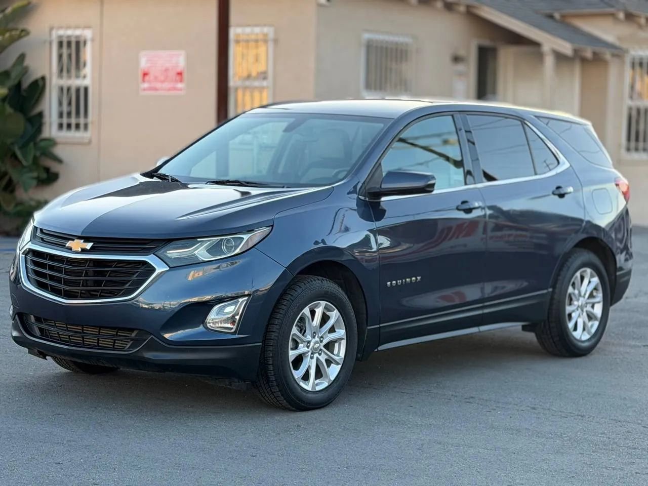 Used 2018 Chevrolet Equinox LT image 5