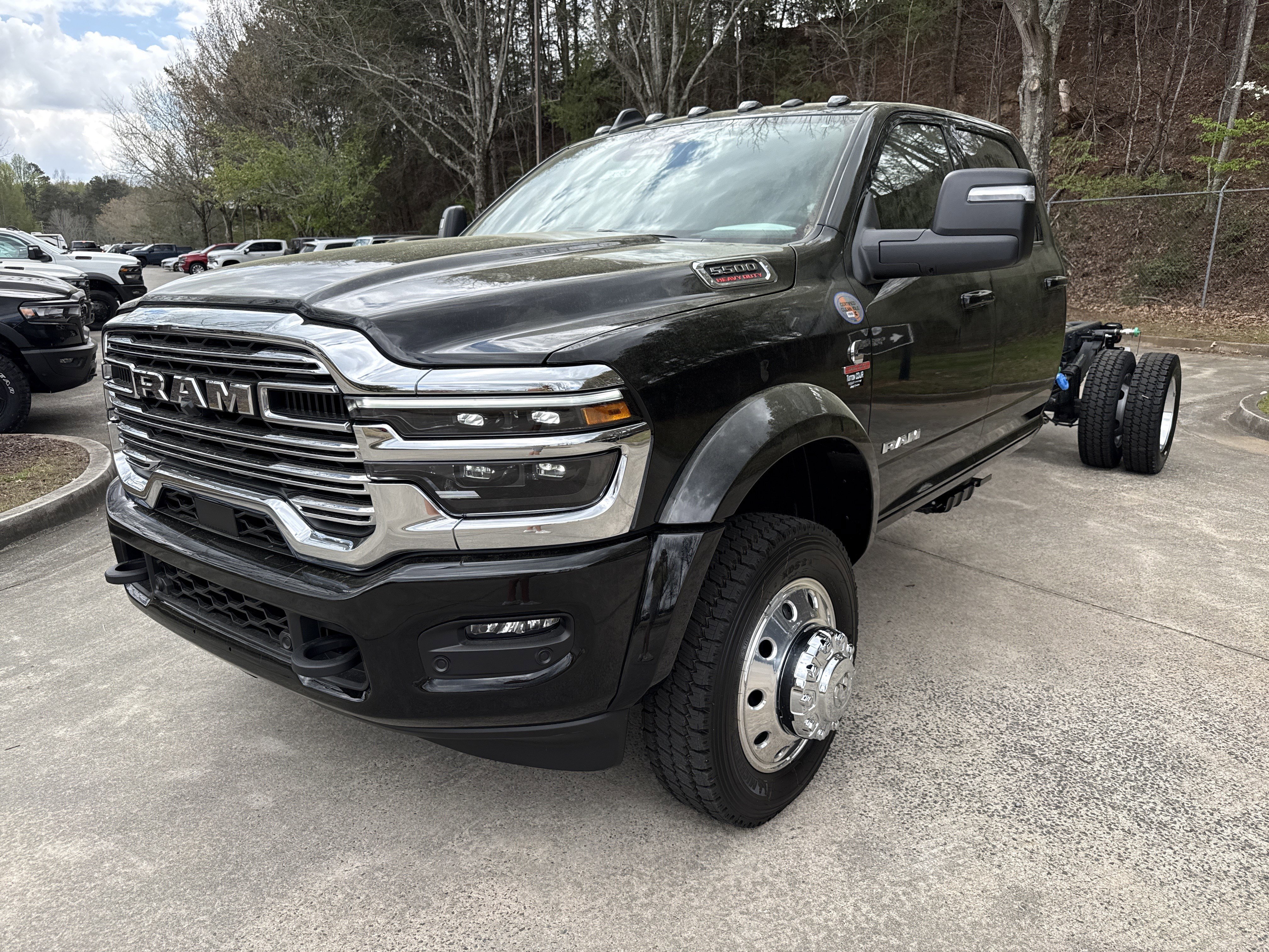 New 2026 RAM 5500 4x4 Crew Cab image 3