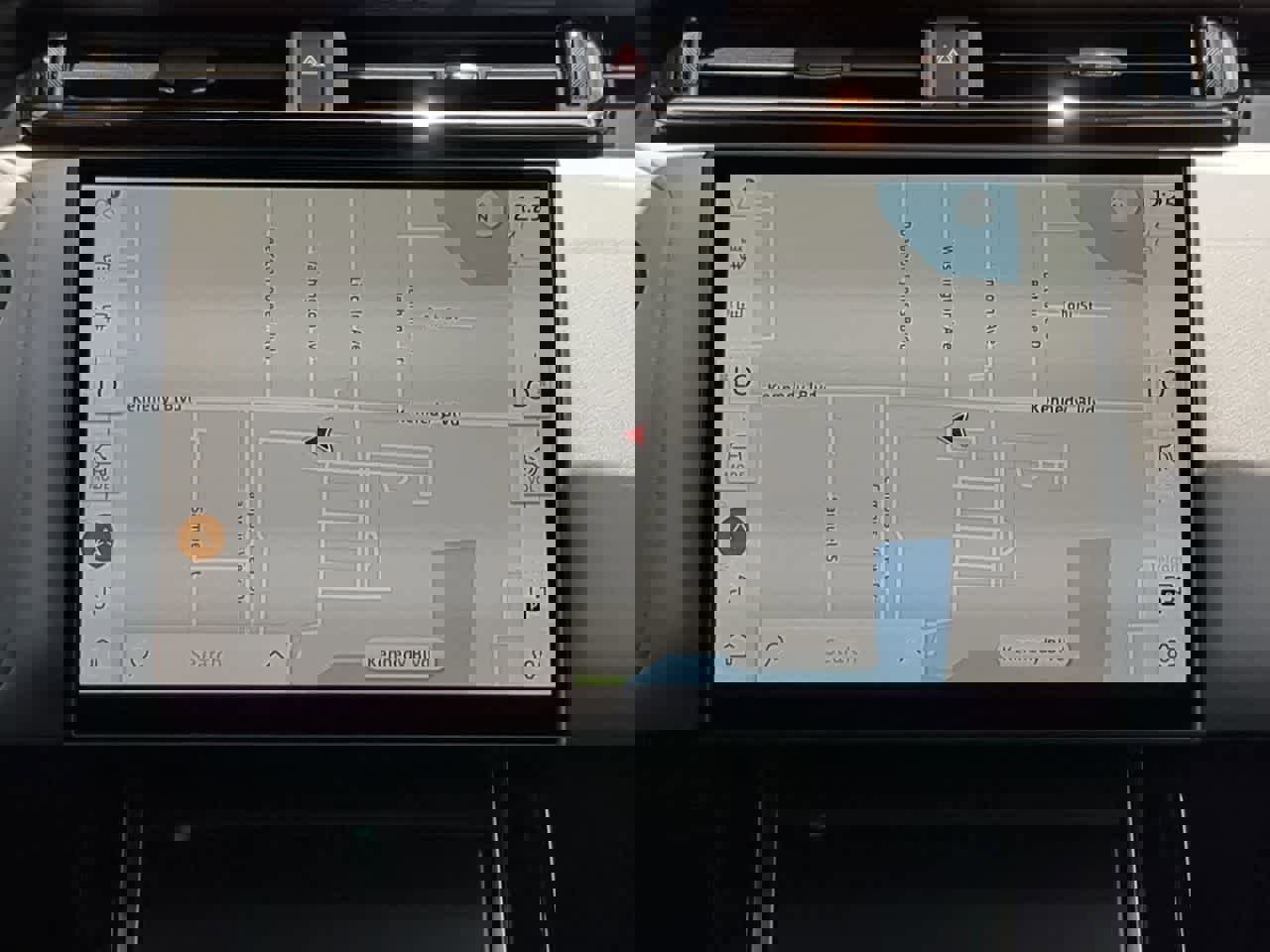 New 2026 Land Rover Range Rover Velar Autobiography image 30