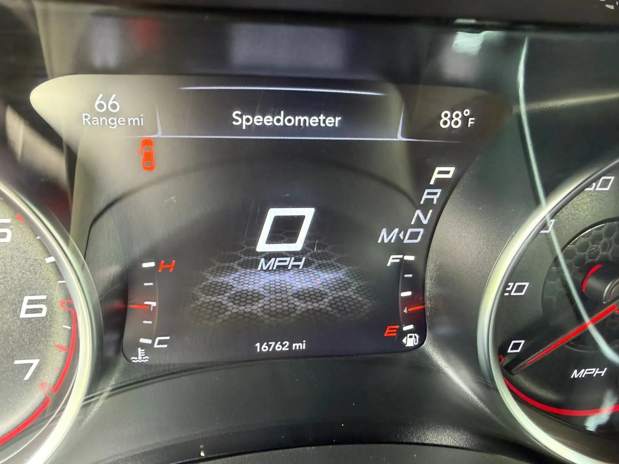 Used 2019 Dodge Charger SXT AWD/4WD image 4