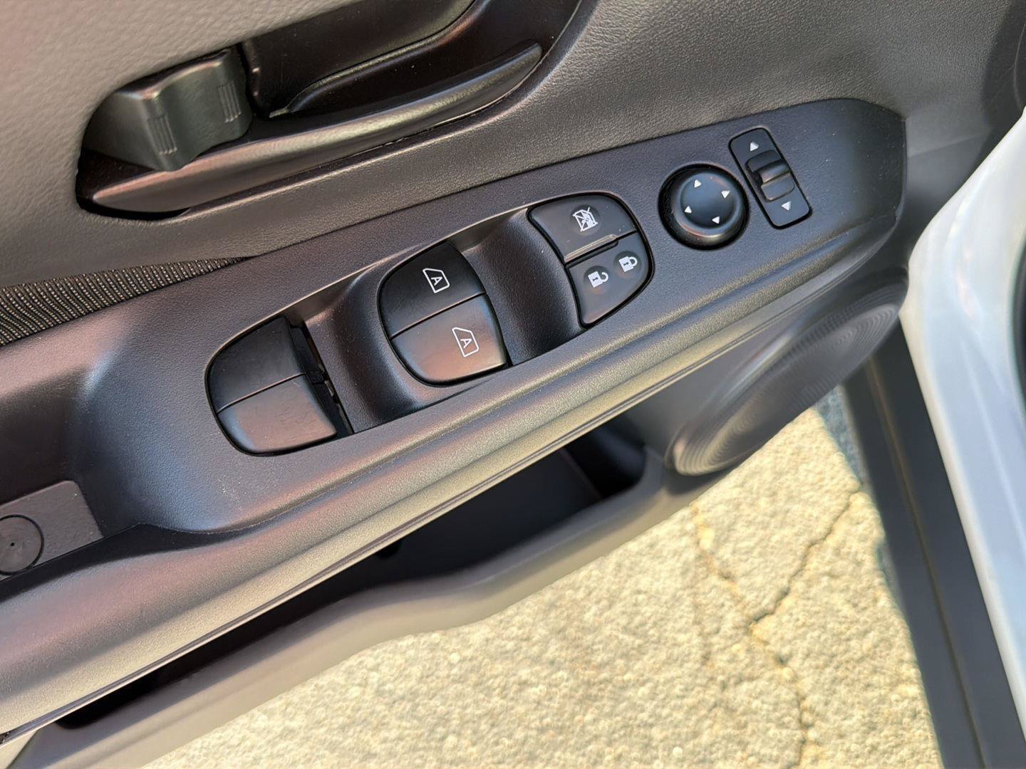 Used 2024 Nissan Kicks S FWD image 30