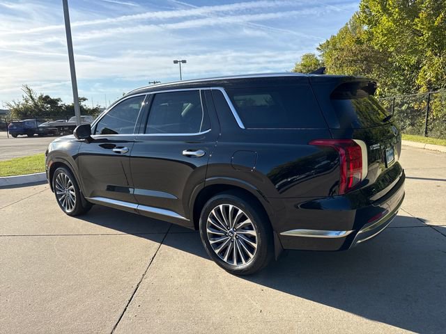 Used 2024 Hyundai Palisade Calligraphy image 3
