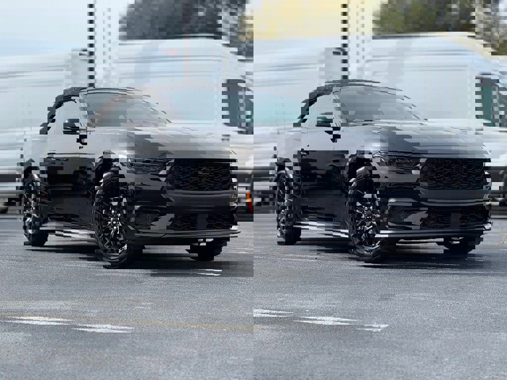 New 2026 Ford Mustang Premium image 4