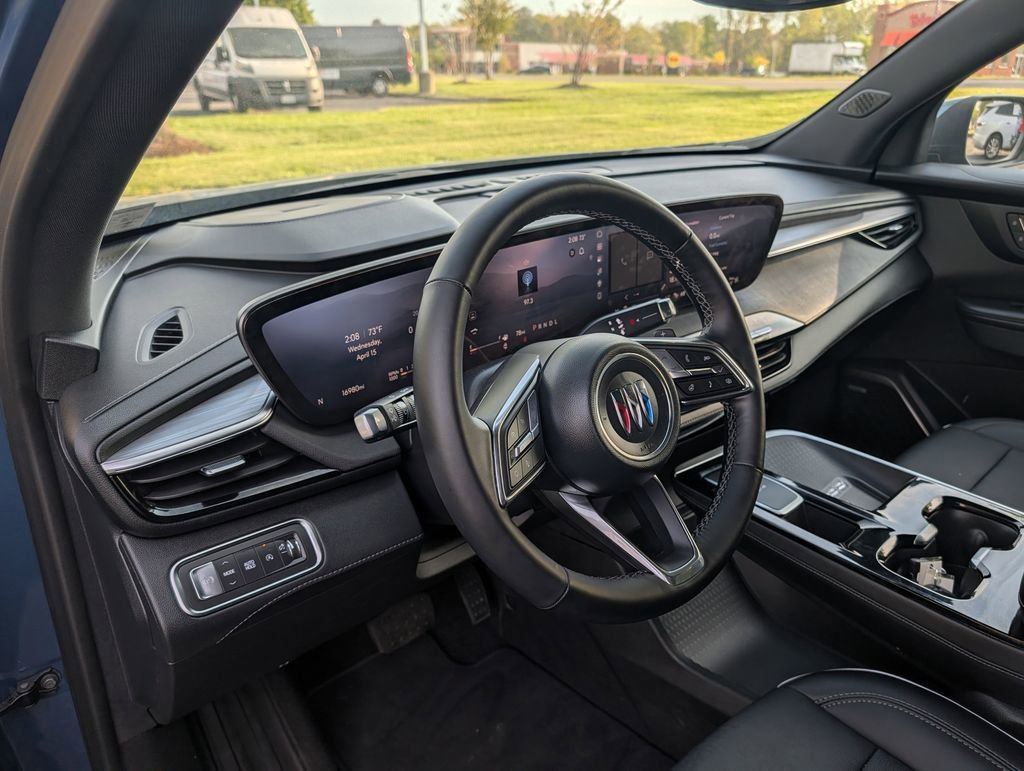 Used 2025 Buick Enclave Preferred image 15