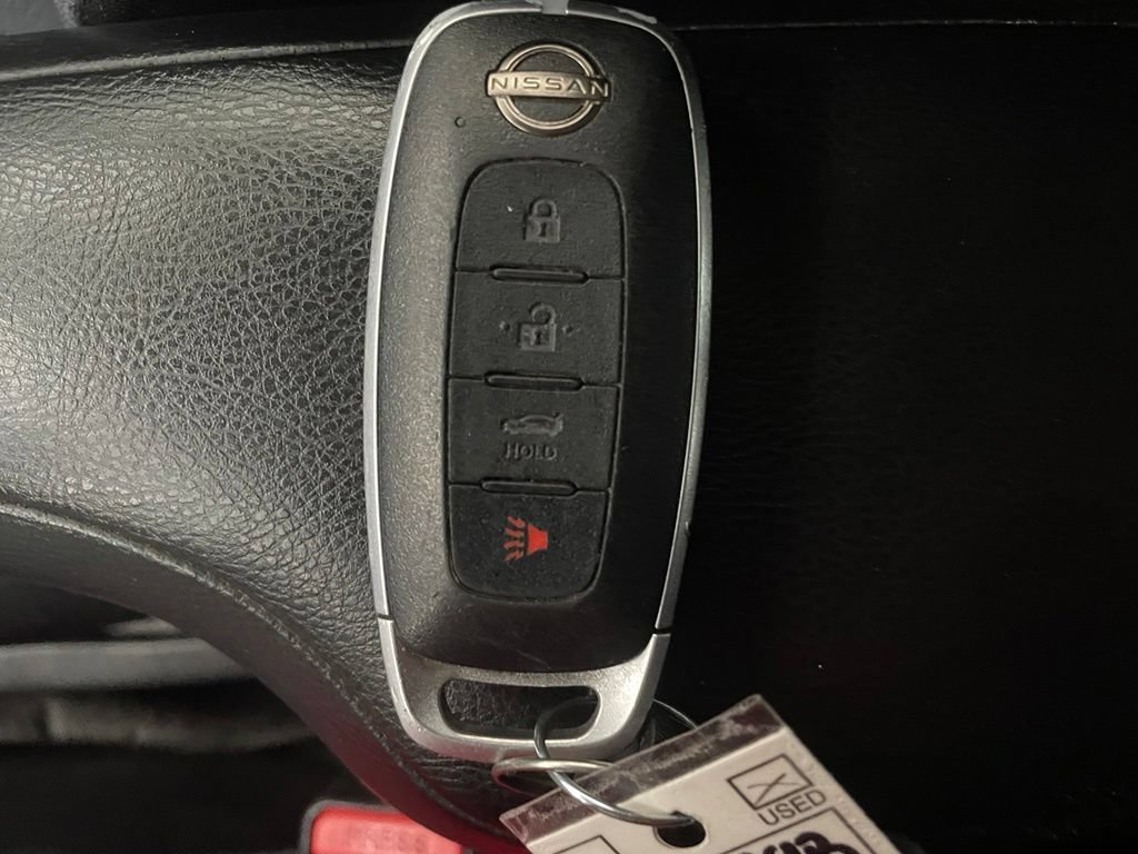 Certified 2023 Nissan Versa SV FWD image 18