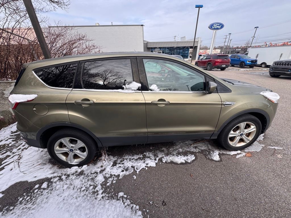 Used 2013 Ford Escape SE w/ Class II Trailer Tow Pkg image 5