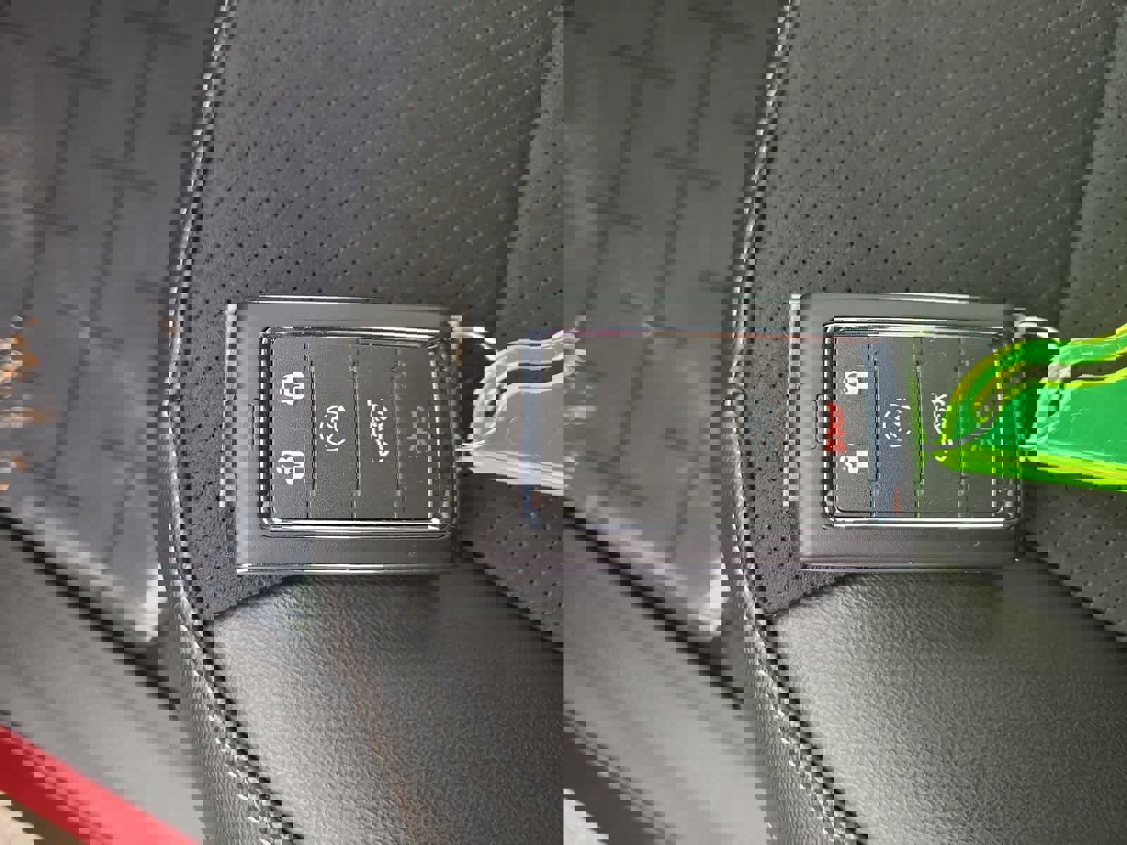 New 2025 Jeep Grand Cherokee Altitude image 28