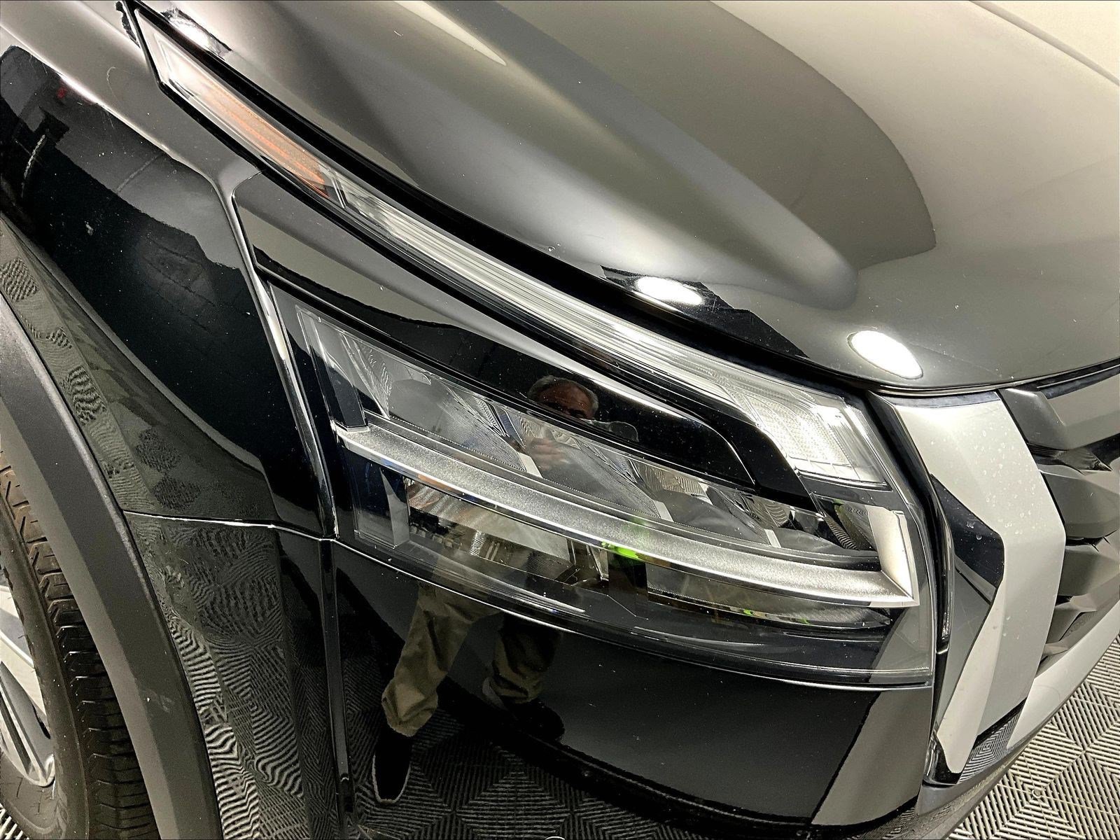 Used 2024 Nissan Pathfinder SL AWD/4WD image 31