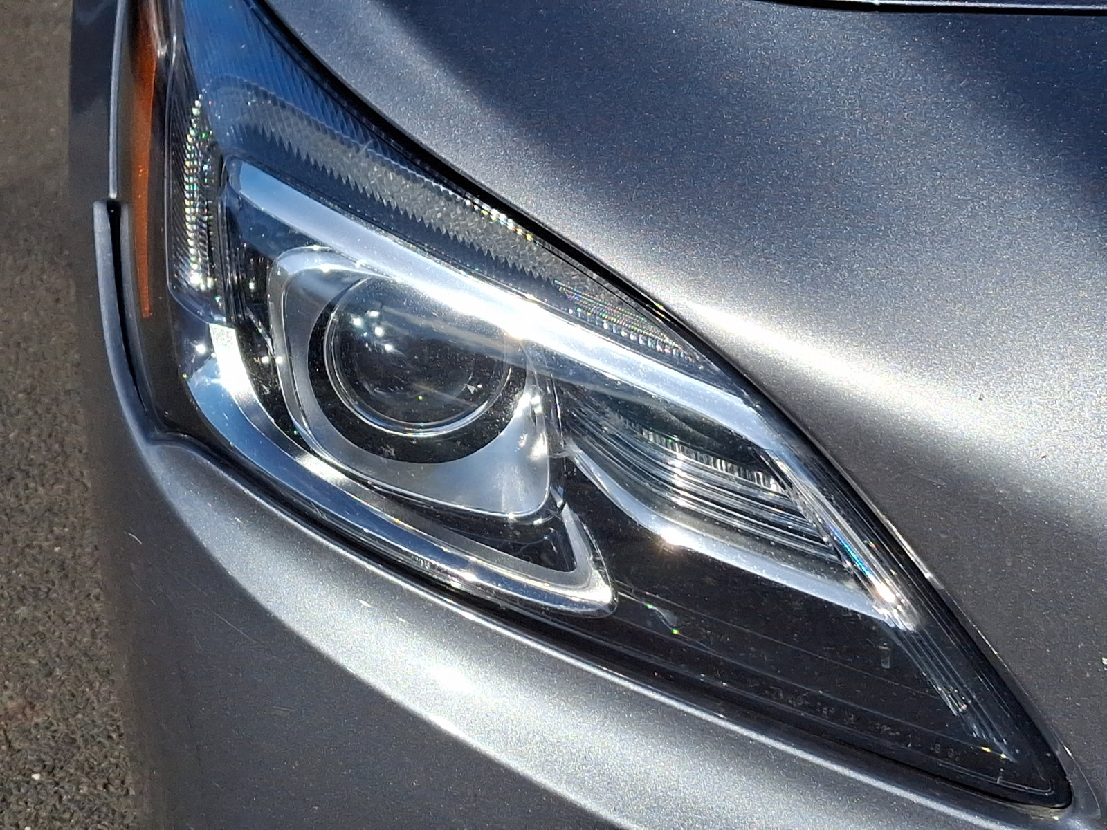 Used 2019 Buick LaCrosse Essence w/ Sights and Sounds Package image 9