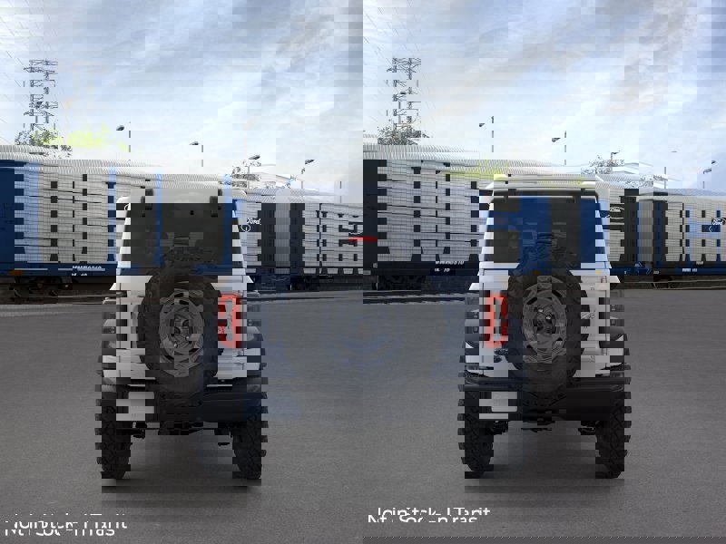 New 2025 Ford Bronco Badlands image 5