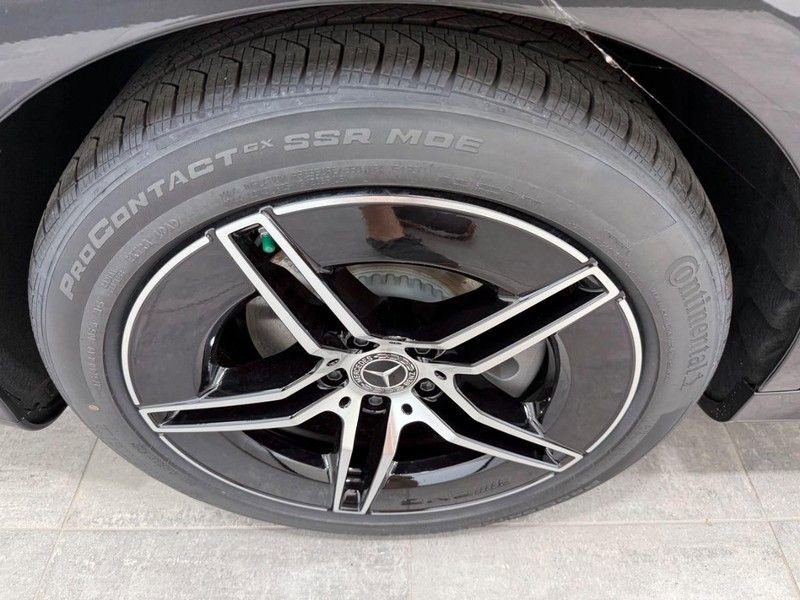 New 2026 Mercedes-Benz E 350 4MATIC Sedan image 3