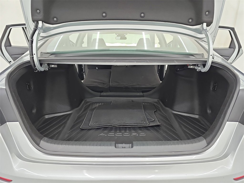 Certified 2024 Honda Accord EX image 15