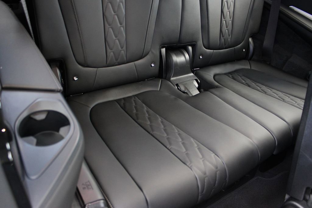 New 2026 BMW X7 xDrive40i w/ Executive Package image 29