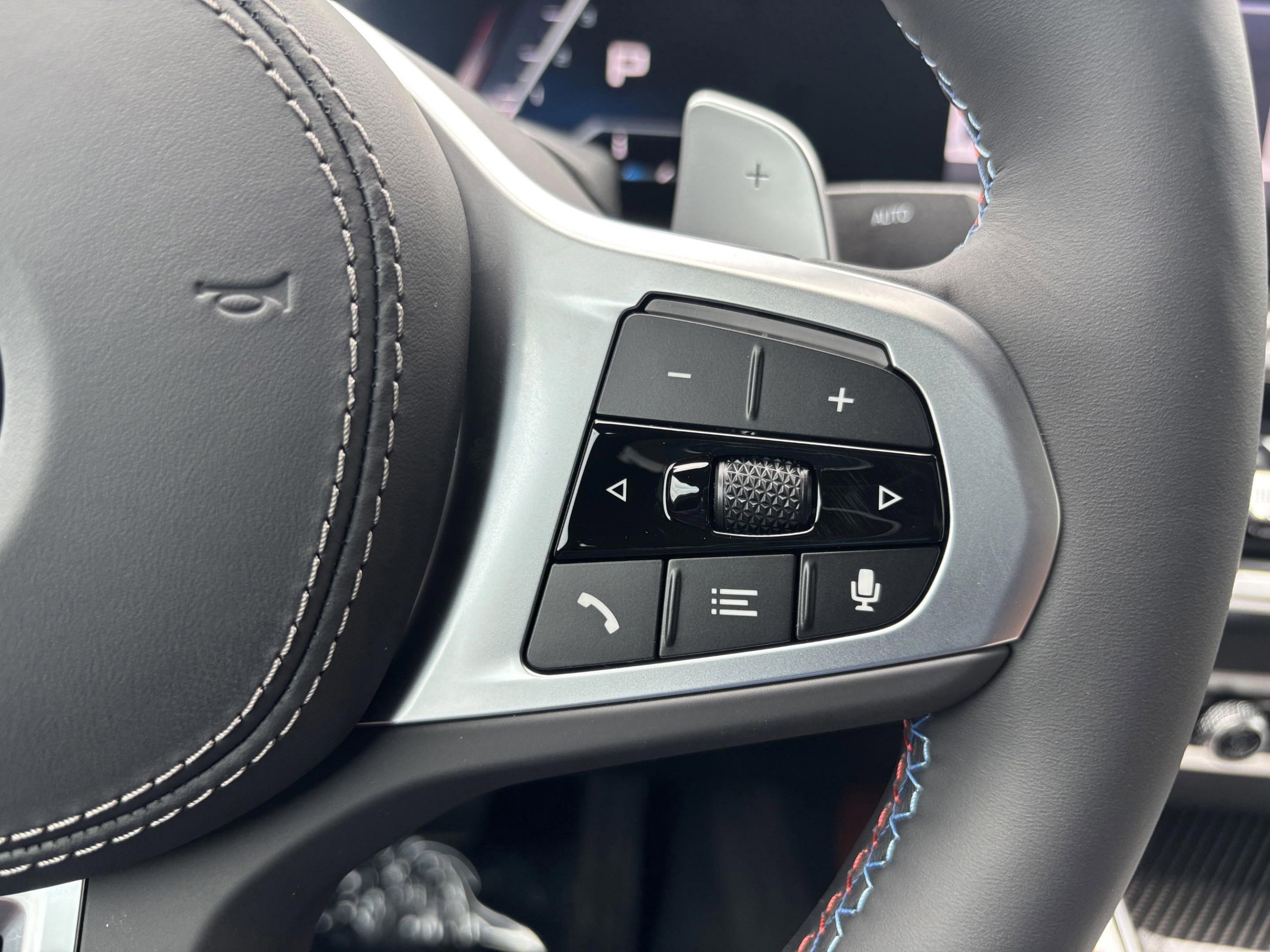 New 2026 BMW X6 M60i image 11