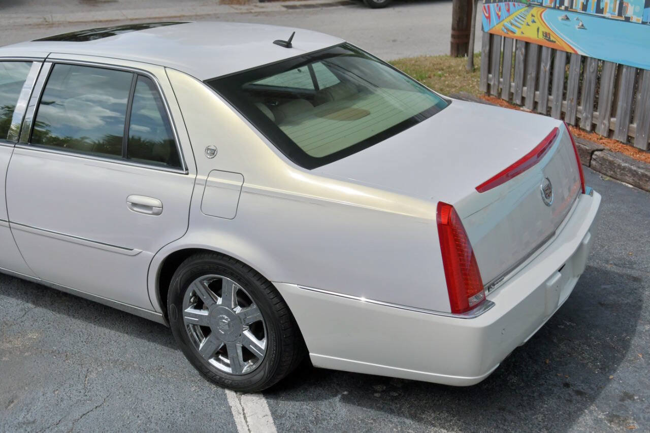 Used 2006 Cadillac DTS Performance FWD image 8