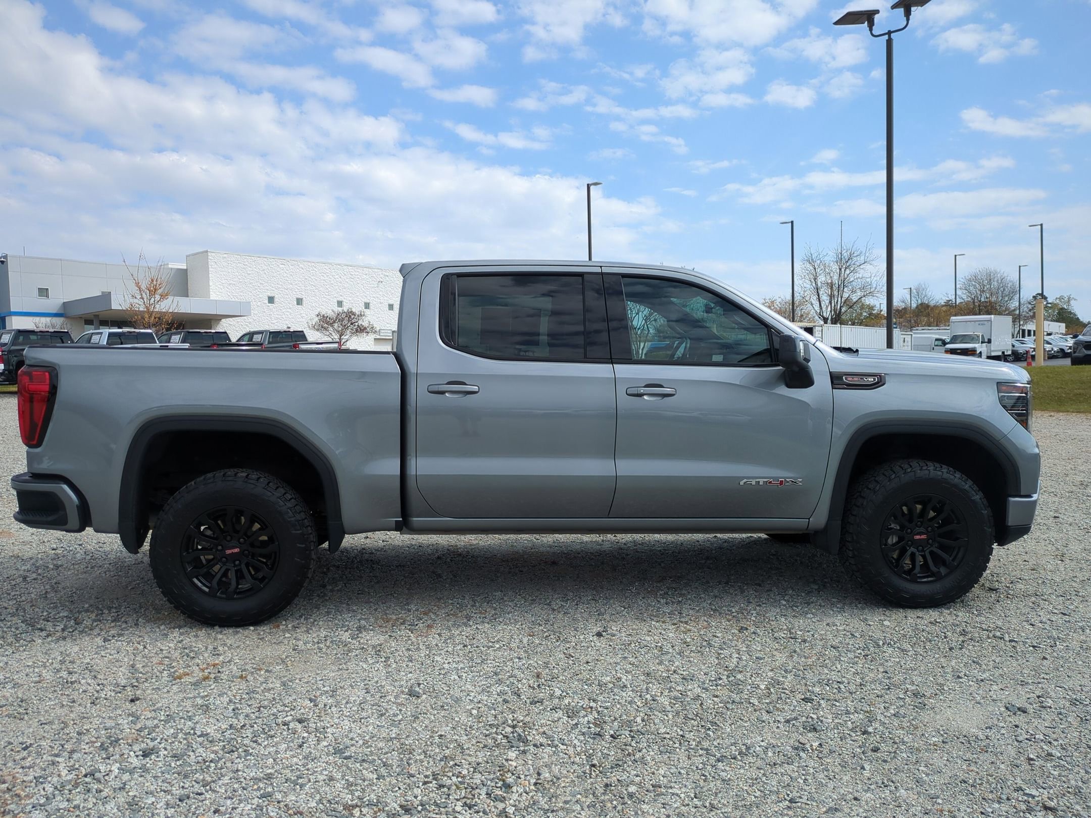 Used 2023 GMC Sierra 1500 AT4X AWD/4WD image 10