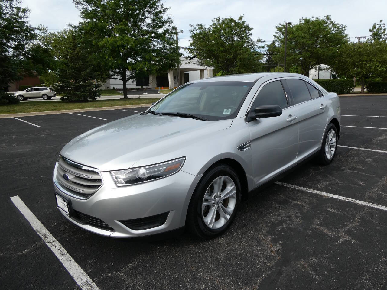 Used 2017 Ford Taurus SE