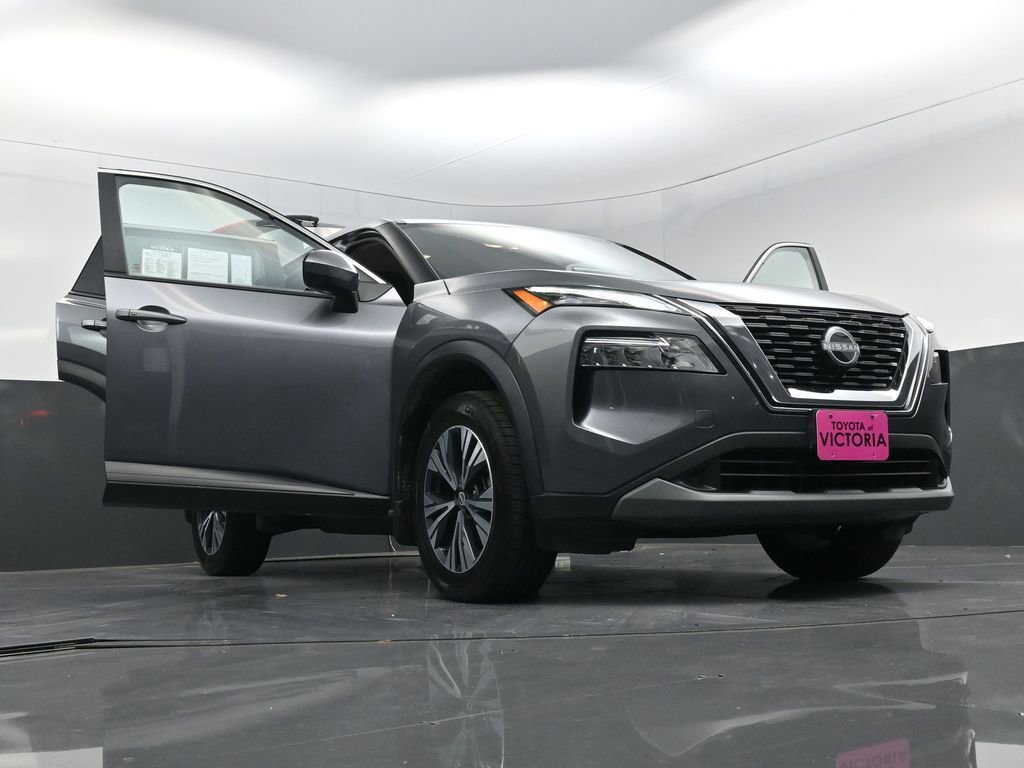 Used 2023 Nissan Rogue SV image 27