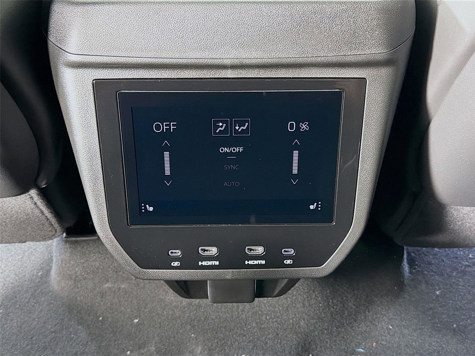New 2026 GMC Yukon XL Denali Ultimate AWD/4WD image 29