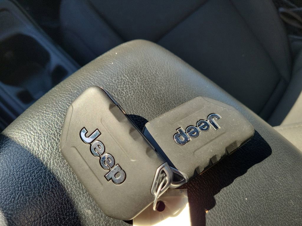 Used 2021 Jeep Wrangler Unlimited Sport image 34