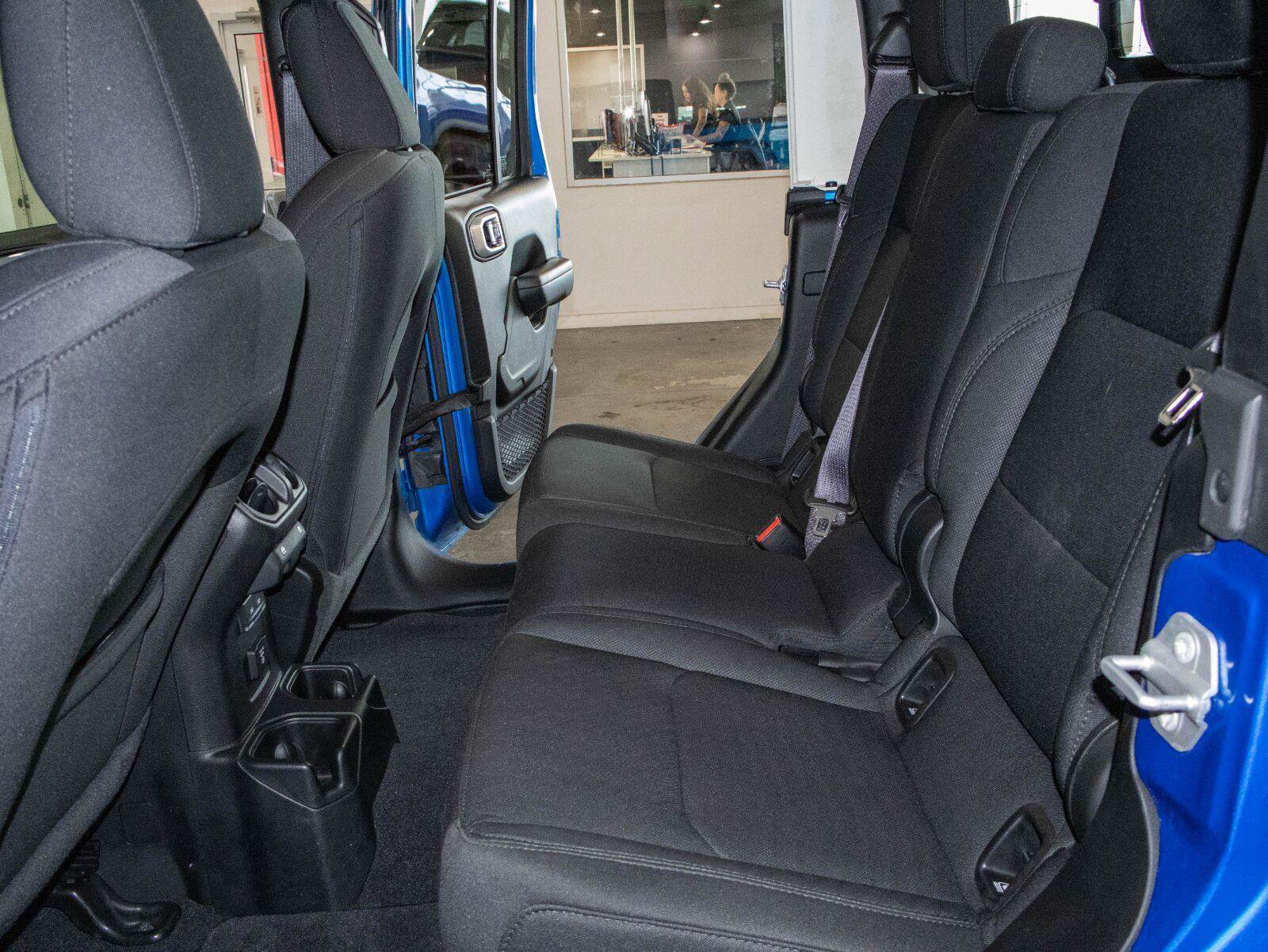 Used 2021 Jeep Gladiator Sport AWD/4WD image 14