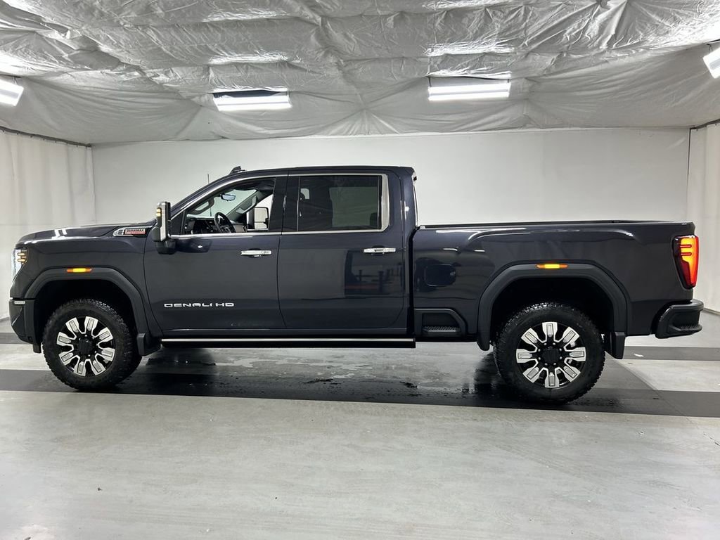 Certified 2025 GMC Sierra 2500 Denali w/ Denali Reserve Package AWD/4WD image 6