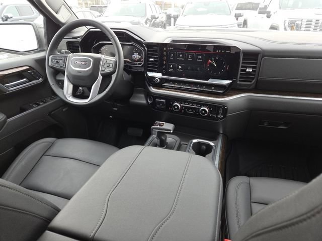 Used 2025 GMC Sierra 1500 Elevation w/ Elevation Premium Package image 30