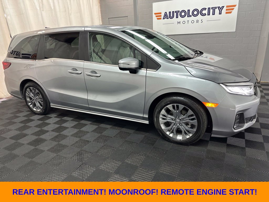 Used 2025 Honda Odyssey Touring image 1