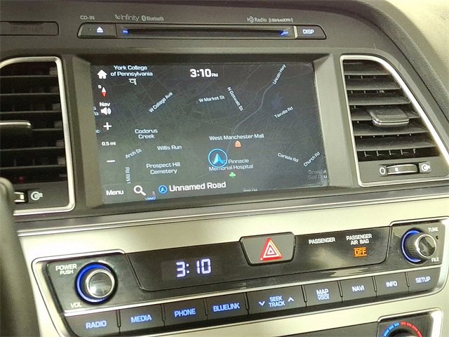 Used 2017 Hyundai Sonata Limited w/ Ultimate Package 04 image 3