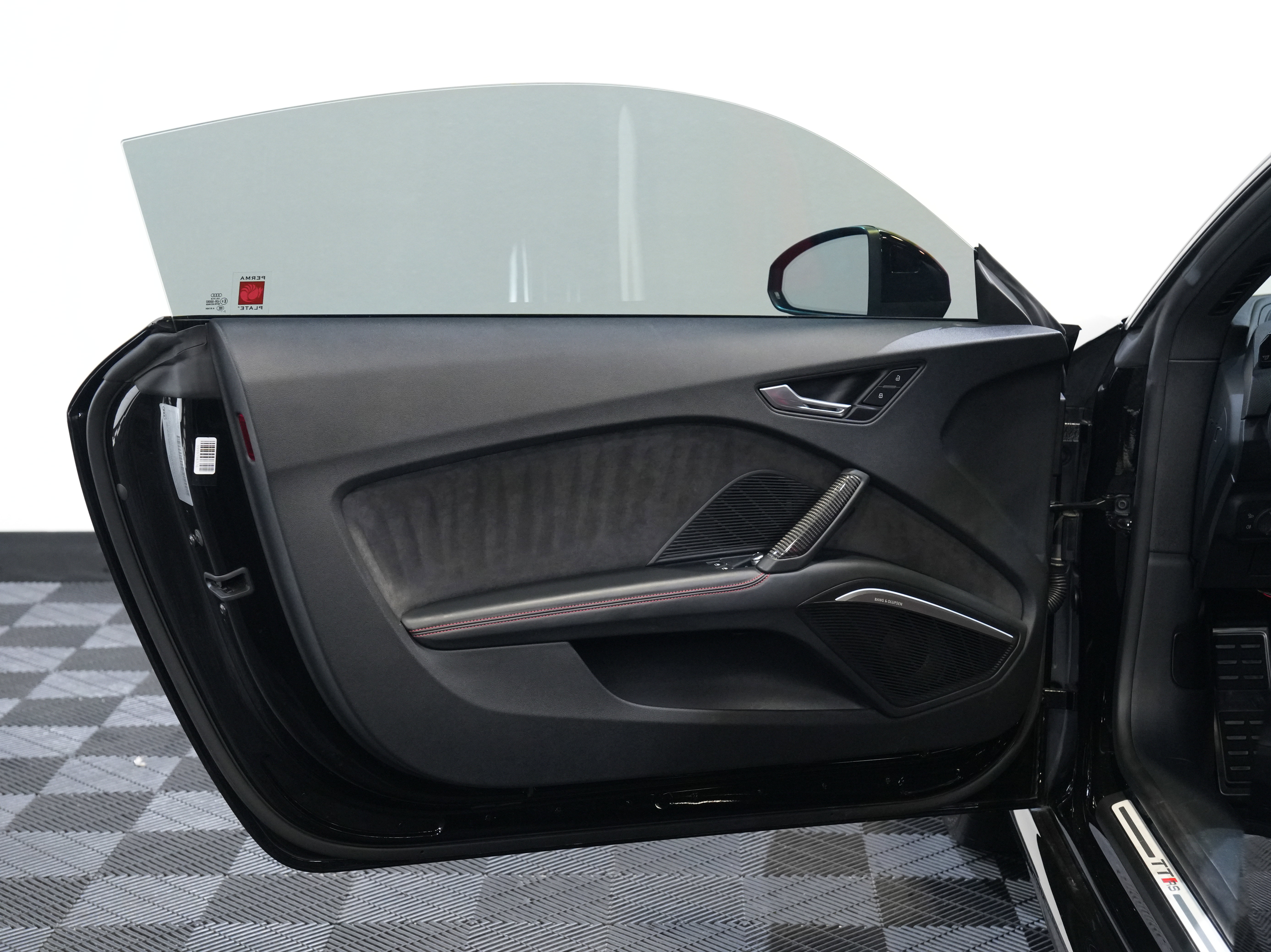 Used 2019 Audi TT RS w/ Technology Package image 21