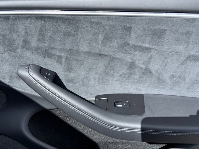 Used 2024 Tesla Model 3 Performance image 21
