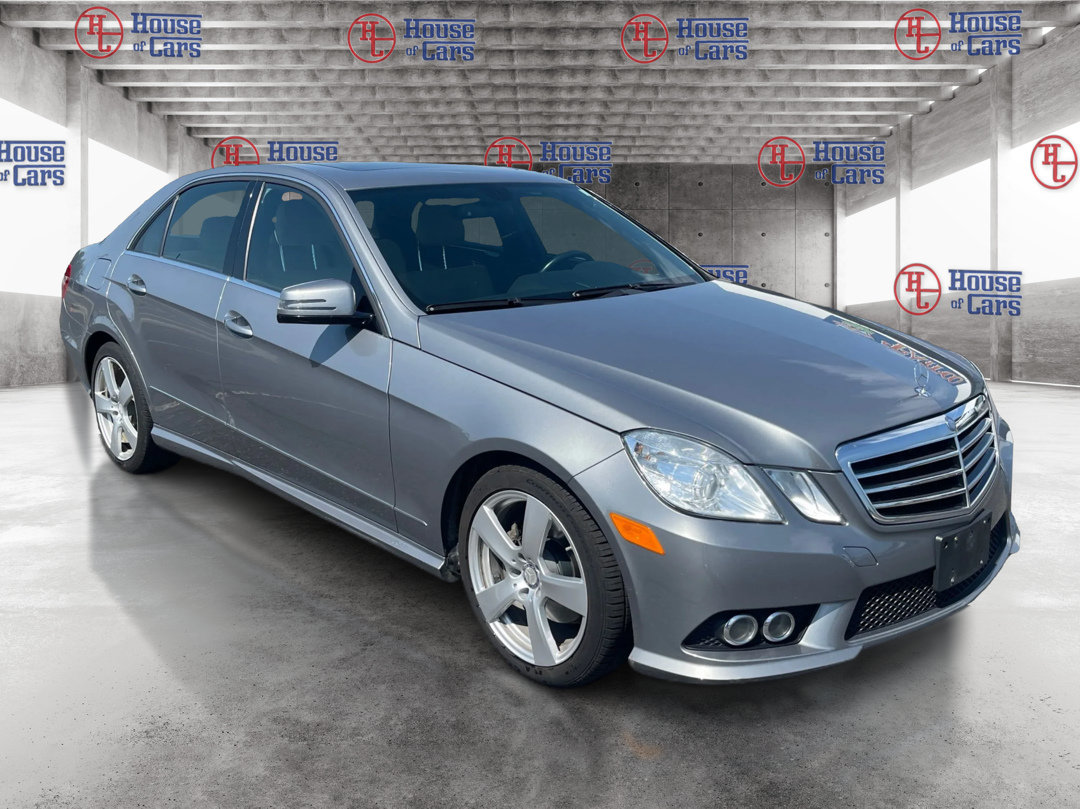 Used 2010 Mercedes-Benz E 350 4MATIC Sedan image 3