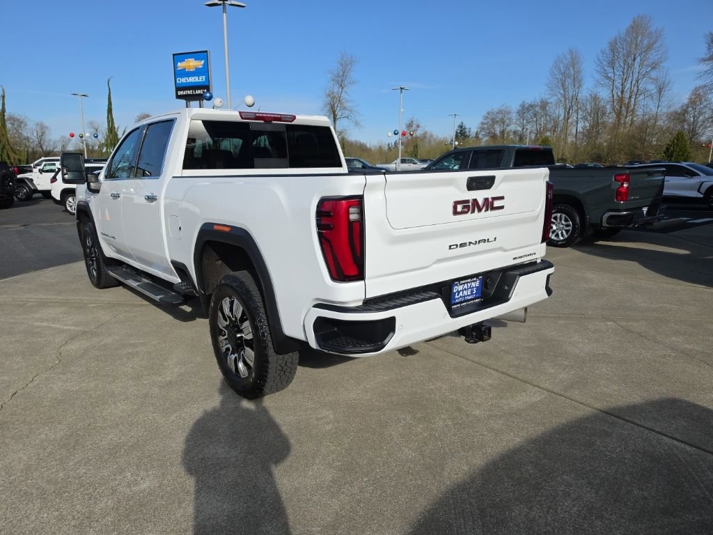 Used 2025 GMC Sierra 3500 Denali w/ Denali Reserve Package AWD/4WD image 3