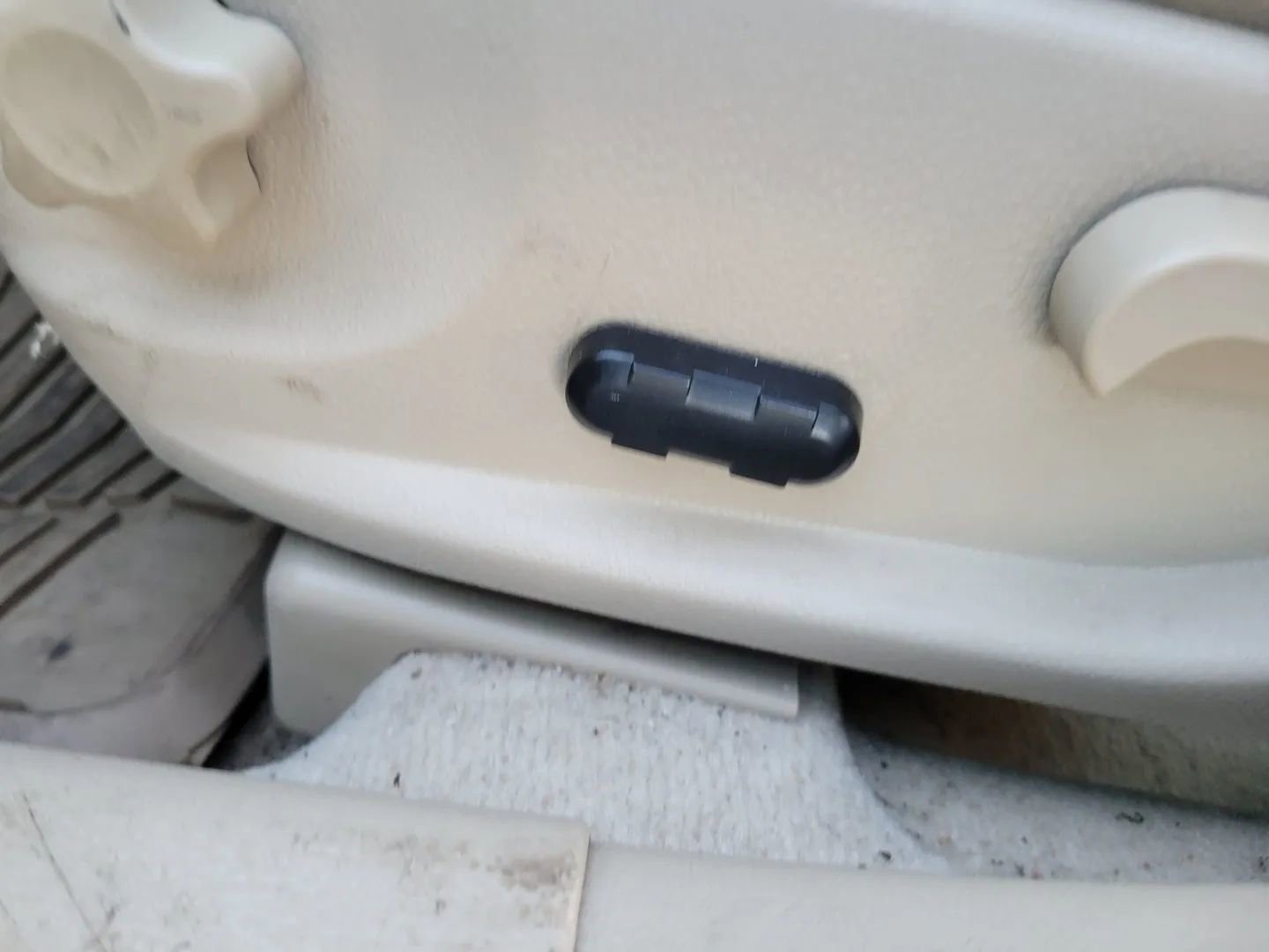 Used 2006 Mercury Milan Premier image 13