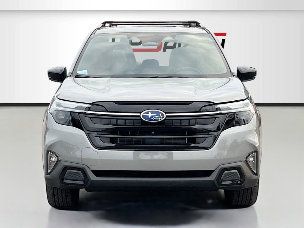 Used 2025 Subaru Forester Touring w/ Touring Package image 2