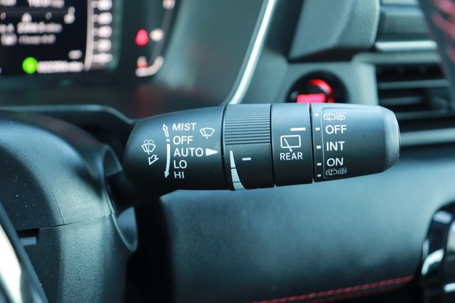 Certified 2025 Honda Pilot Black Edition image 32