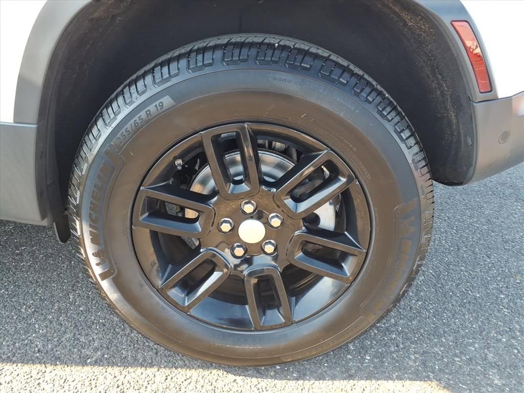 Used 2020 Land Rover Defender 110 S image 18