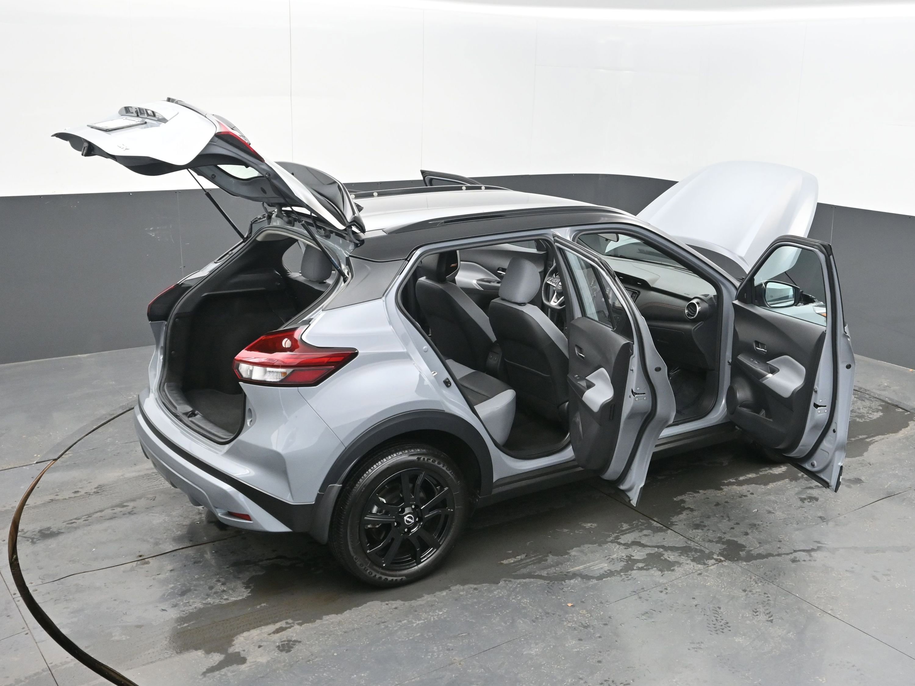 Certified 2024 Nissan Kicks SR w/ SR Premium Package image 43