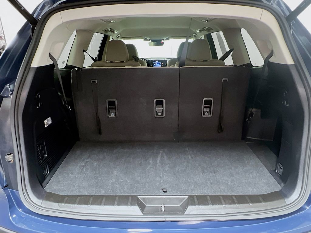 Used 2024 Subaru Ascent Premium w/ Convenience Package image 22